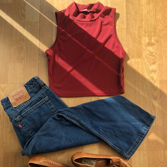 Acemi Red Cropped Mock Neck - Picture 1 of 4